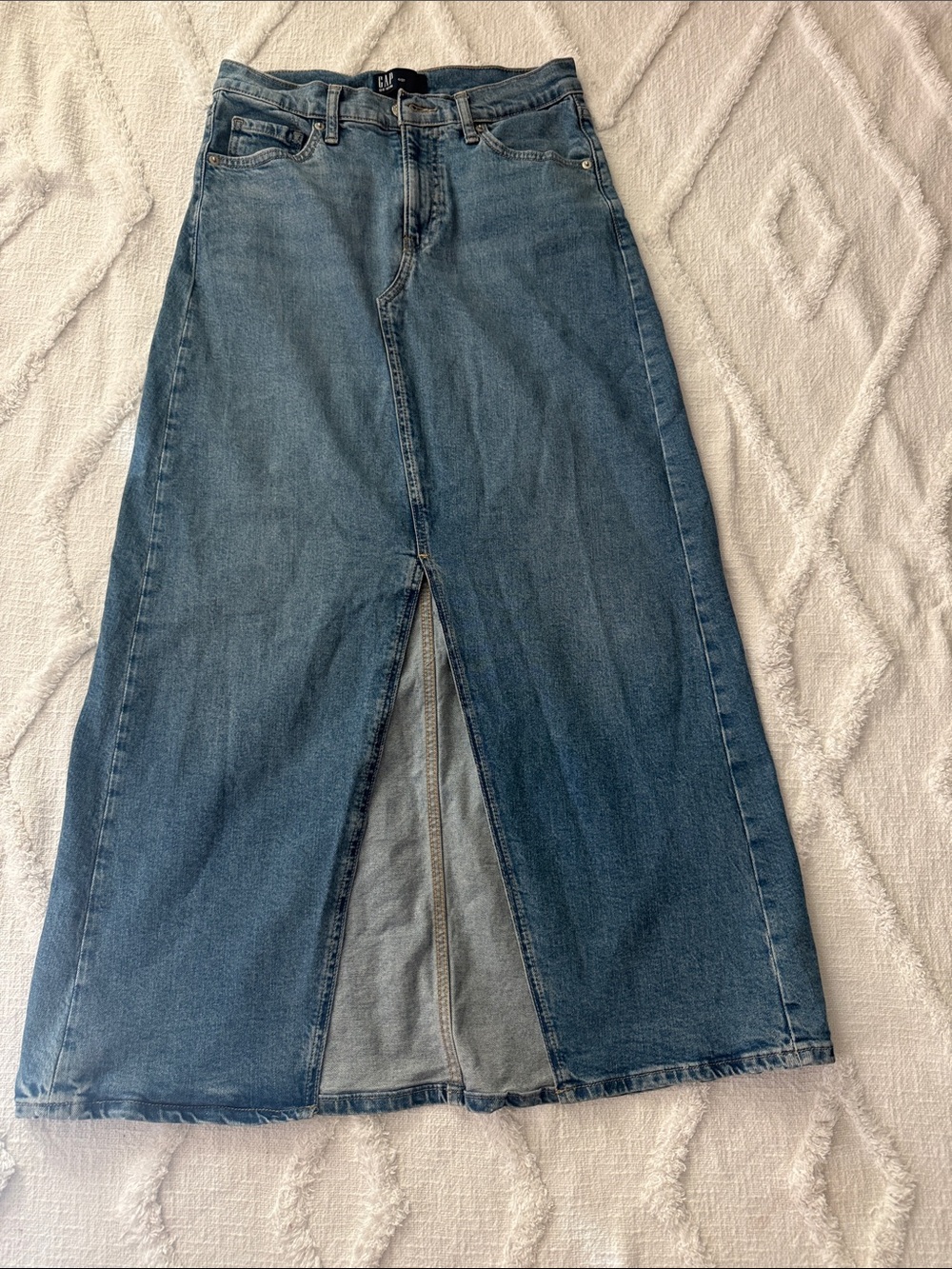Gap long denim skirt, size 4/27